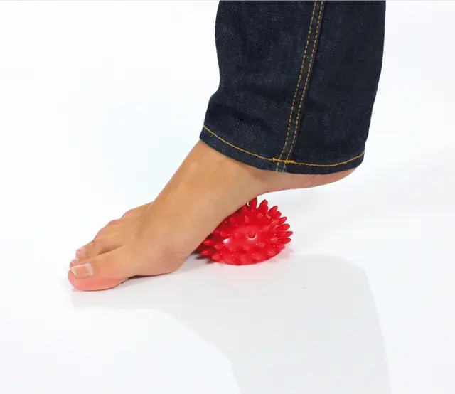 Togu Massagebold Halv 8 x 4 cm Röd 